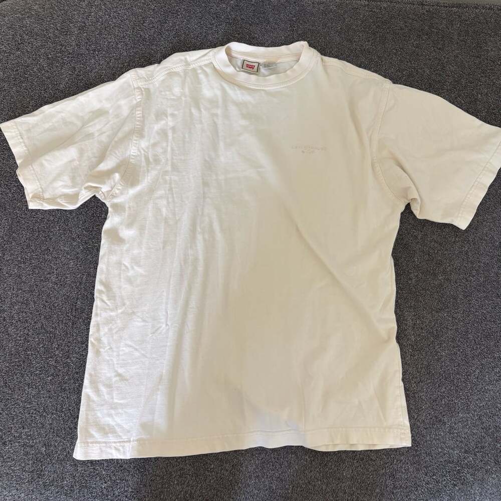 Vintage Levi's T-Shirt Cream Embroidered Logo